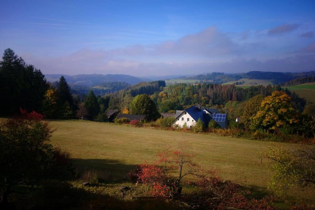 Komfort-Ferienwohnung Auf Der Eulenburg Grafengehaig Exterior photo